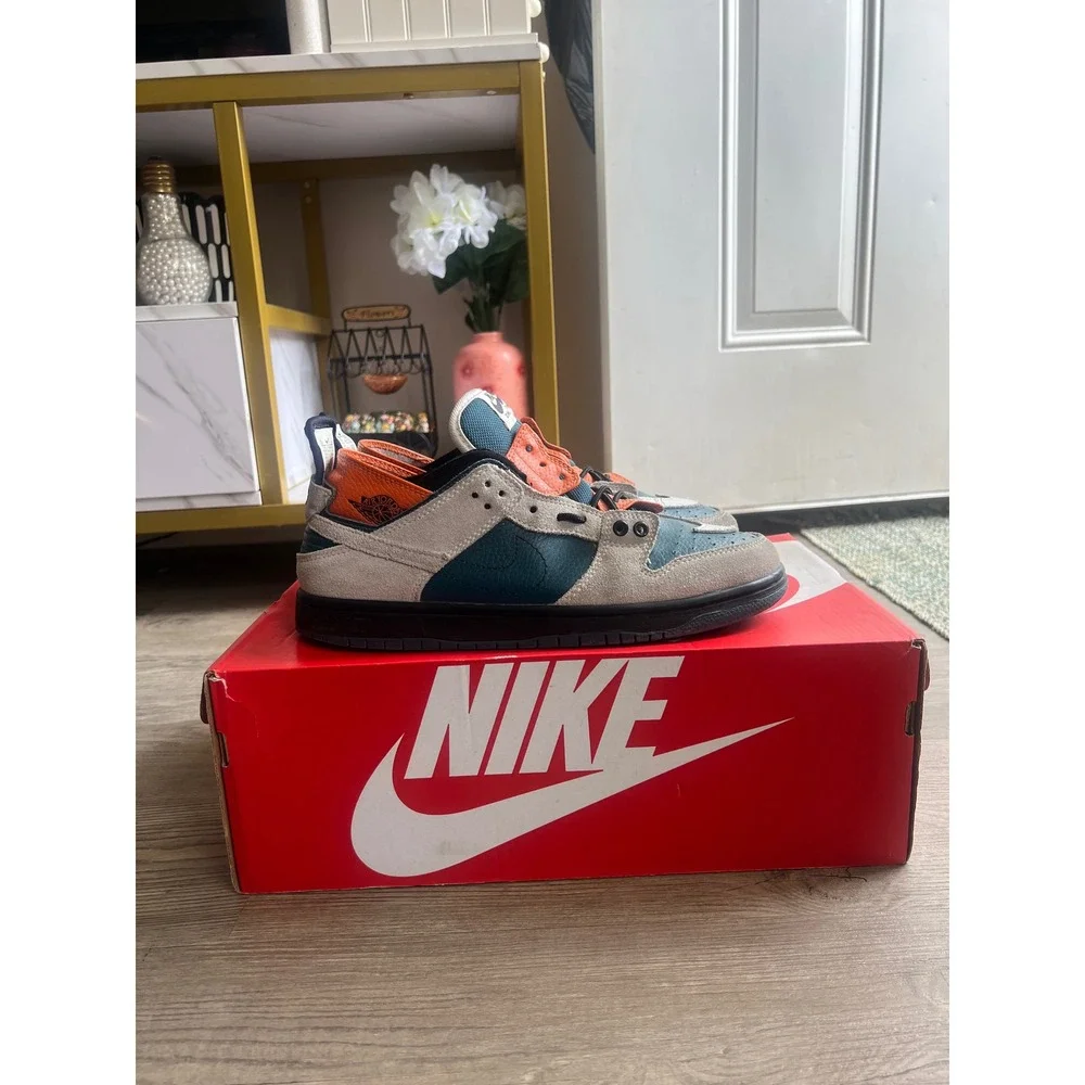 Nike SB Low x Jordan Men's Deconstructed Design Orange Green Size 9.5